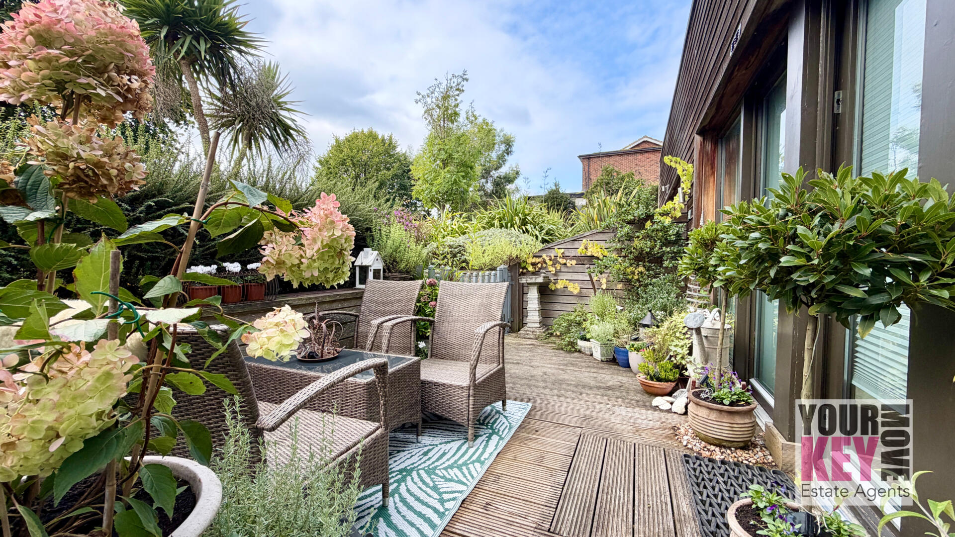 2 bedroom house in The Hyde, Dental Street, Hythe, Kent, CT21 5LJ