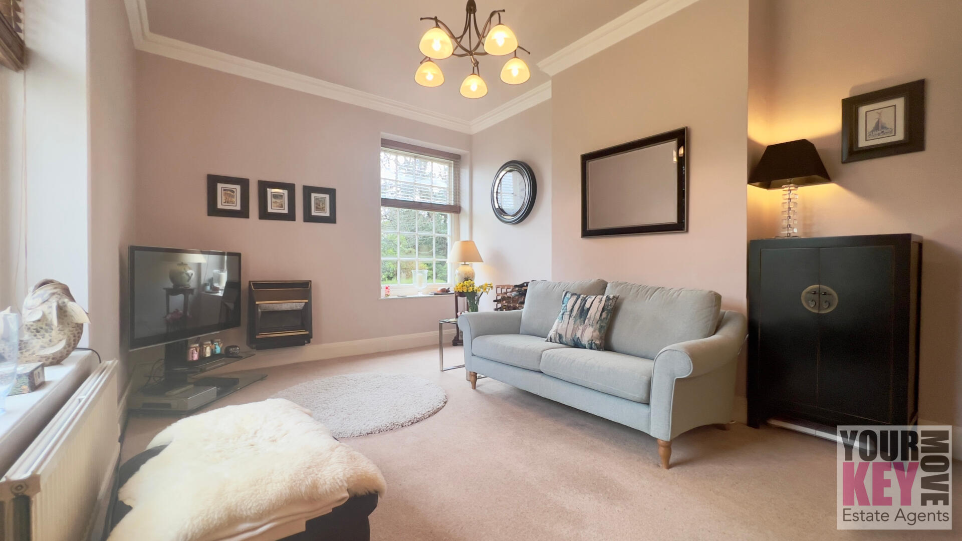 2 bedroom house in James Court, Dixwell Road, Folkestone, Kent CT20 2LG