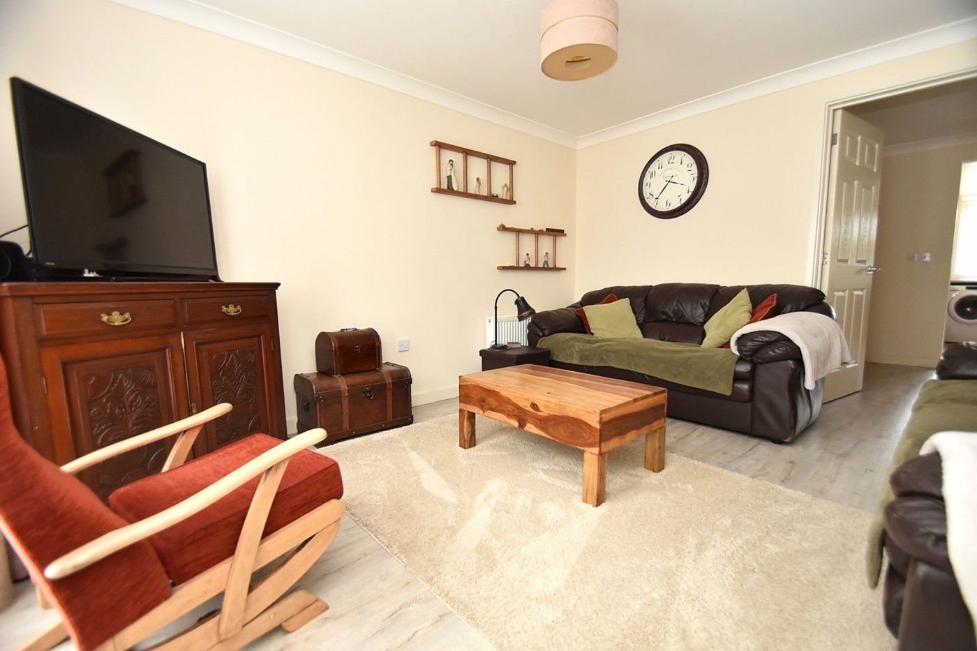 3 bedroom house in Station Square, St. Neots