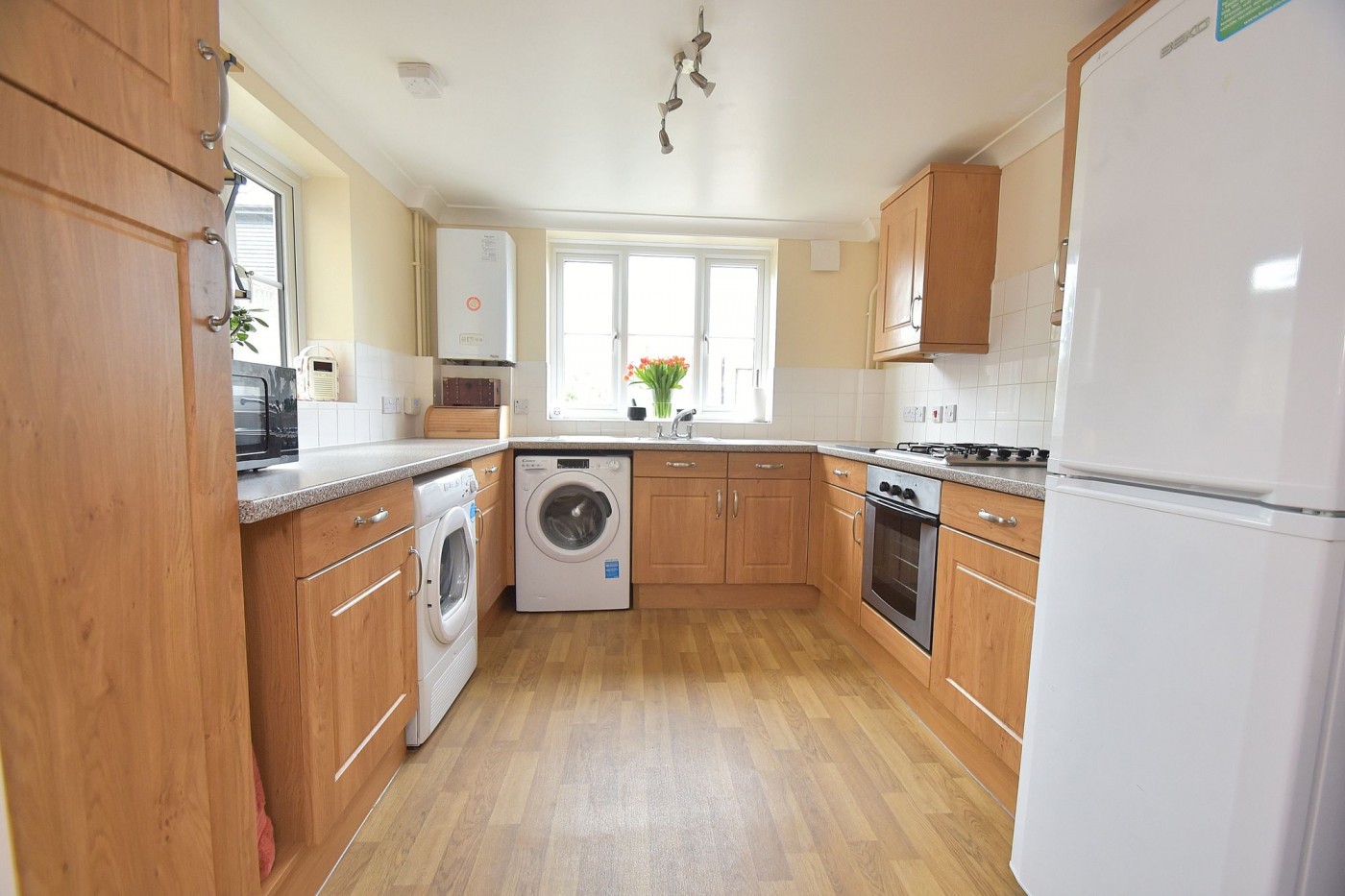 3 bedroom house in Station Square, St. Neots