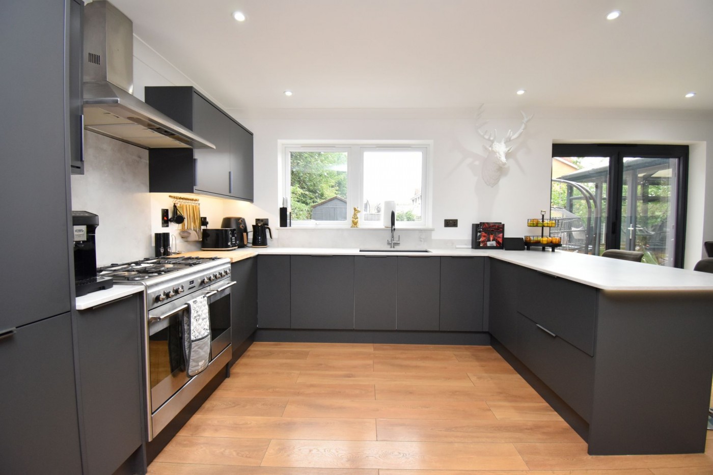 4 bedroom house in Jasmine Close, Biggleswade