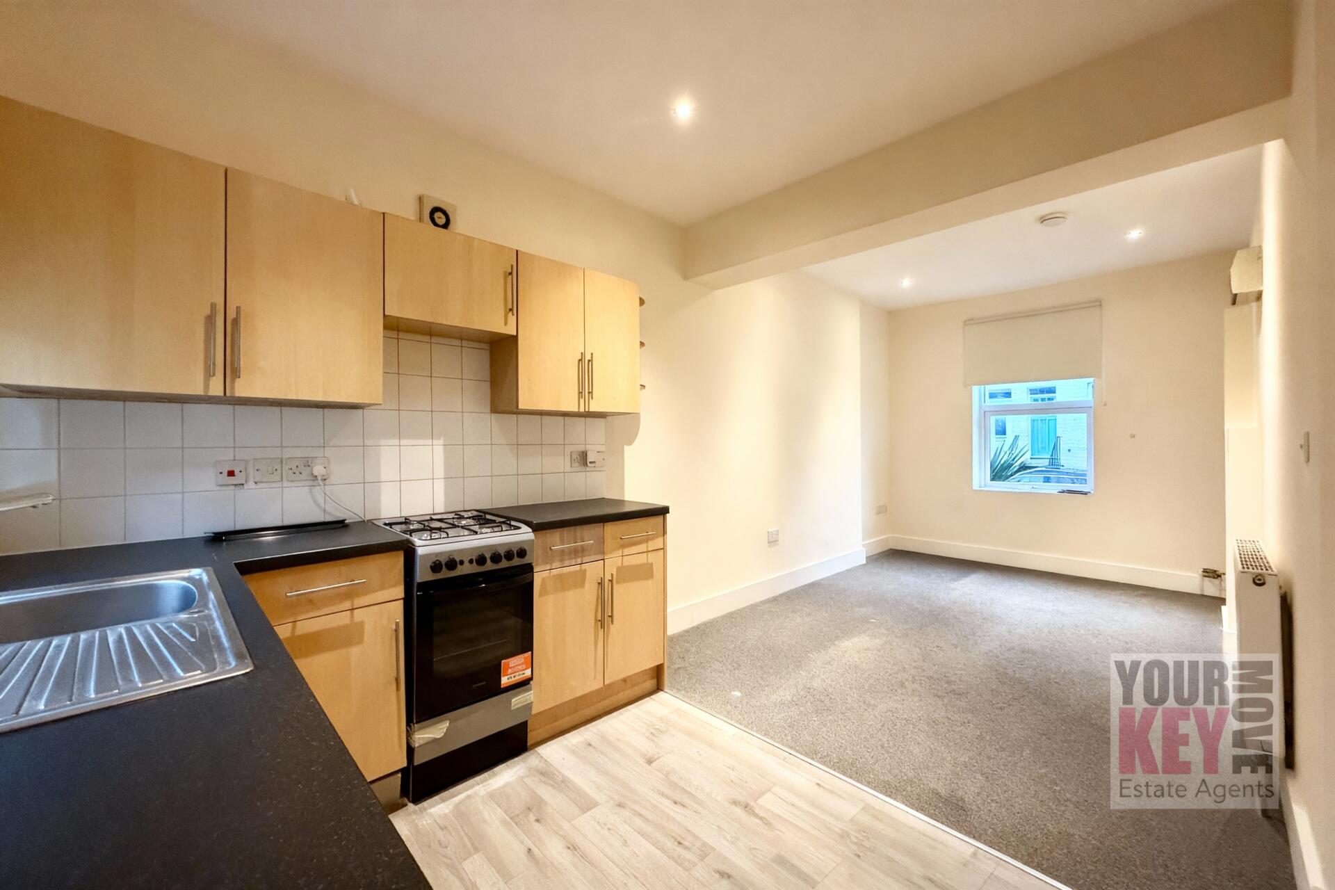 1 bedroom house in De Burgh Street, Dover, Kent CT17 0BN