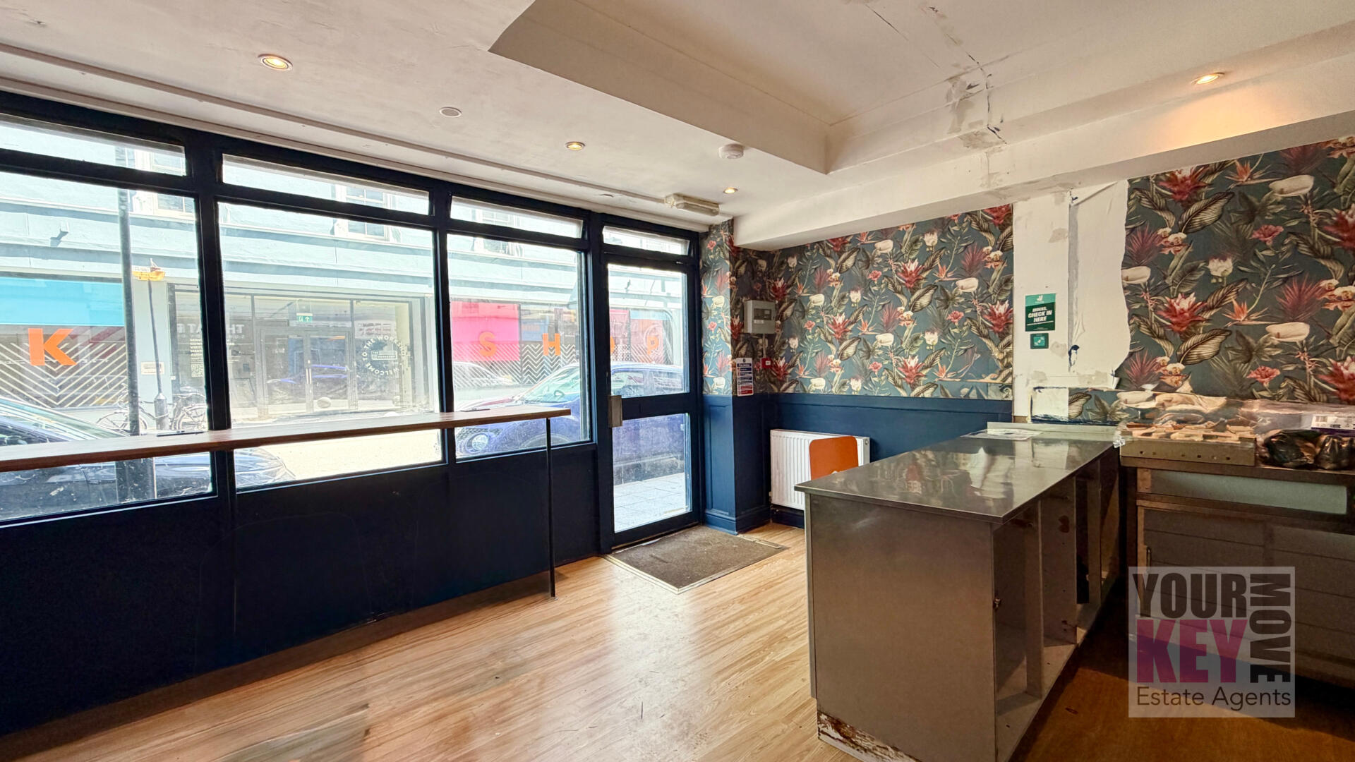 6 bedroom house in Tontine Street, Folkestone, Kent CT20 1JT
