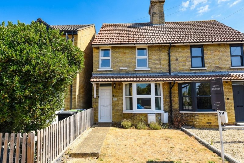 2 bedroom house in Sapley Road, Hartford