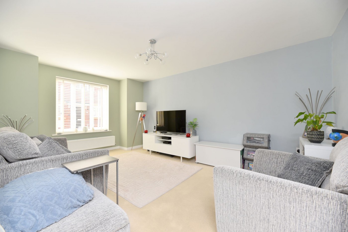 4 bedroom house in Coates Road, Biggleswade