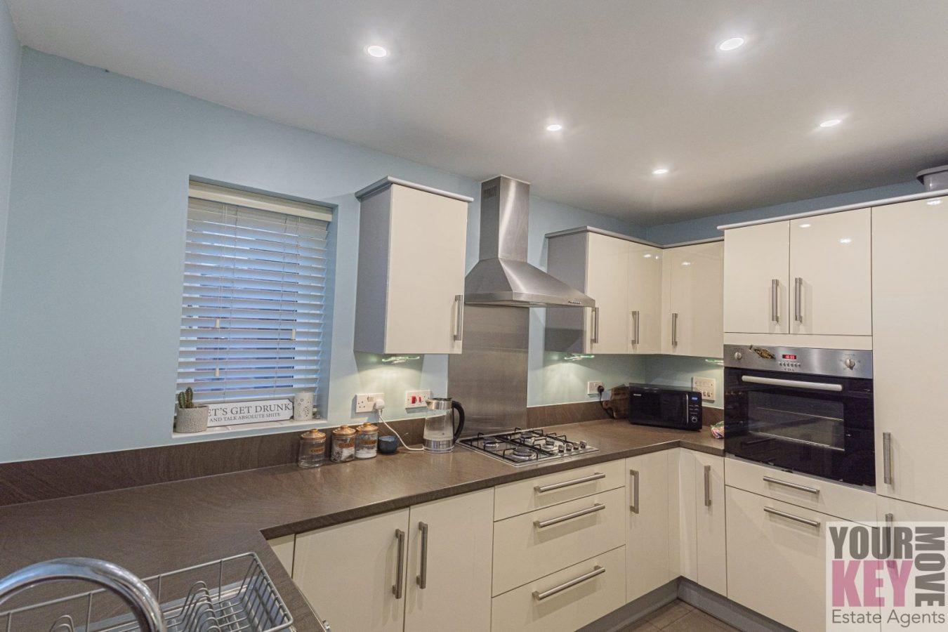 2 bedroom house in Lewis Road , Hawkinge, Folkestone, Kent CT18 7SE