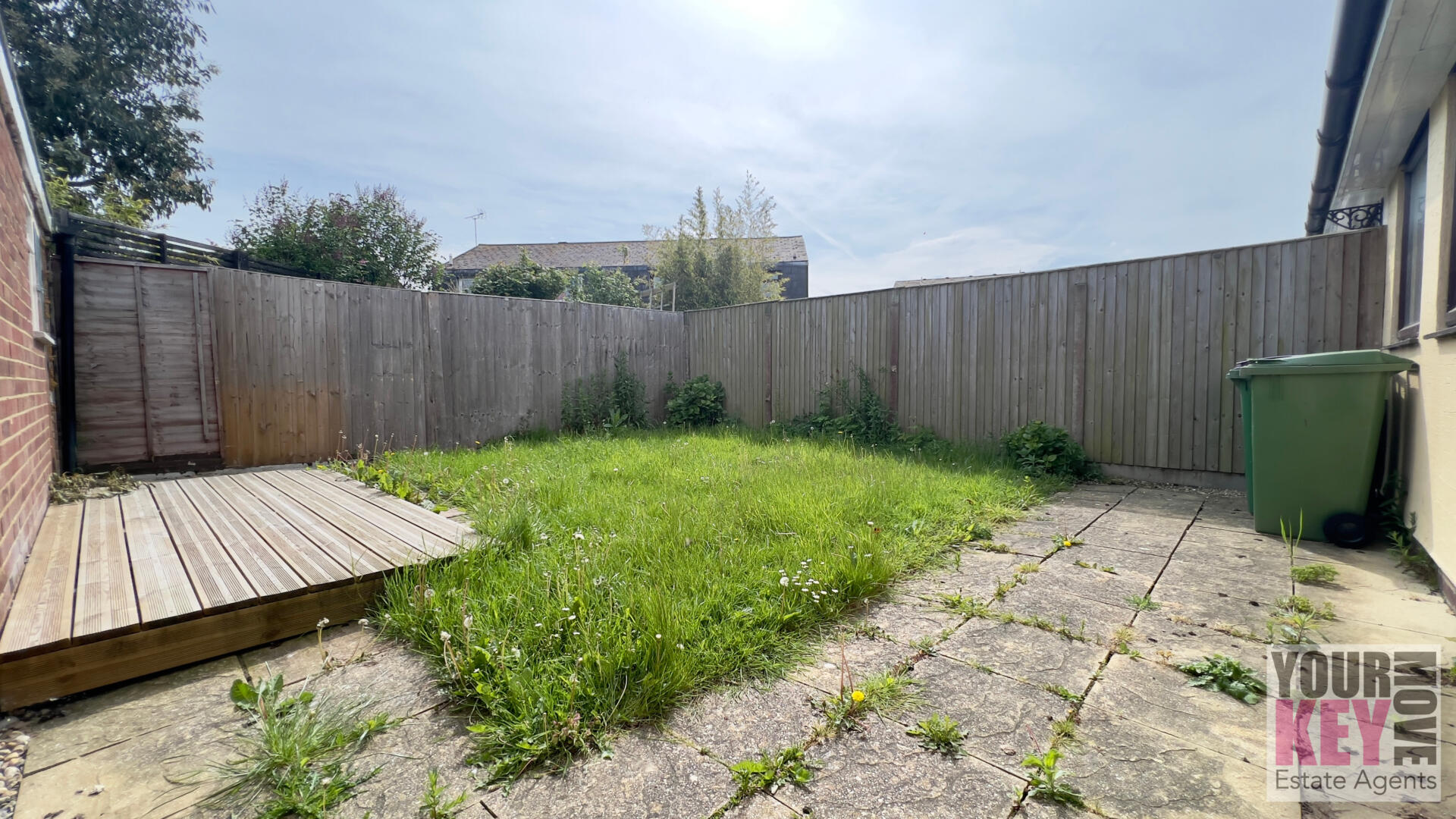 3 bedroom house in Oak Drive, St Mary’s Bay, Romney Marsh, Kent TN29 0XG