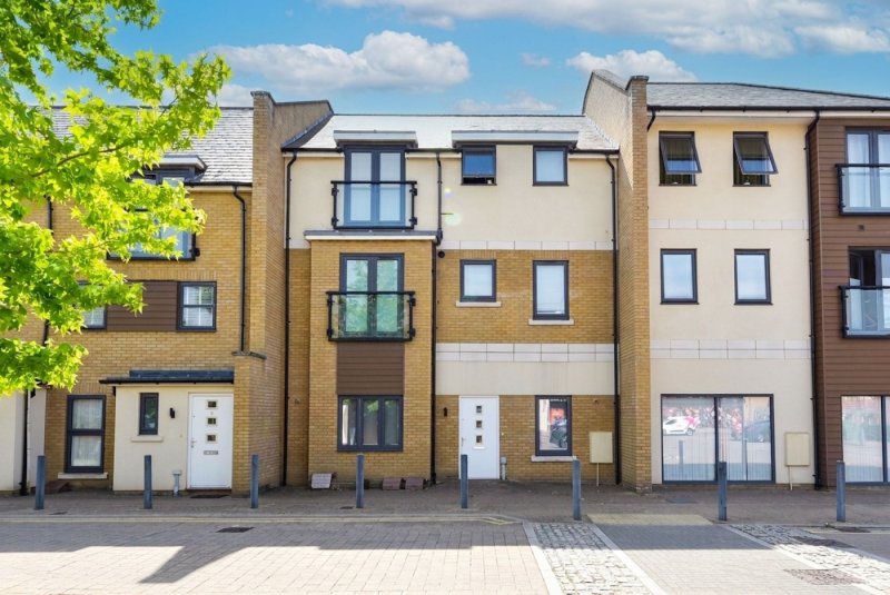 2 bedroom apartment in Sullivan Court, Biggleswade