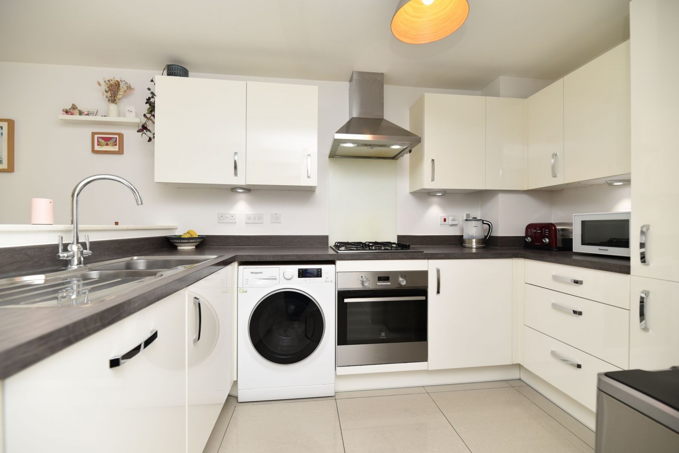 3 bedroom house in Knights Way, St. Ives