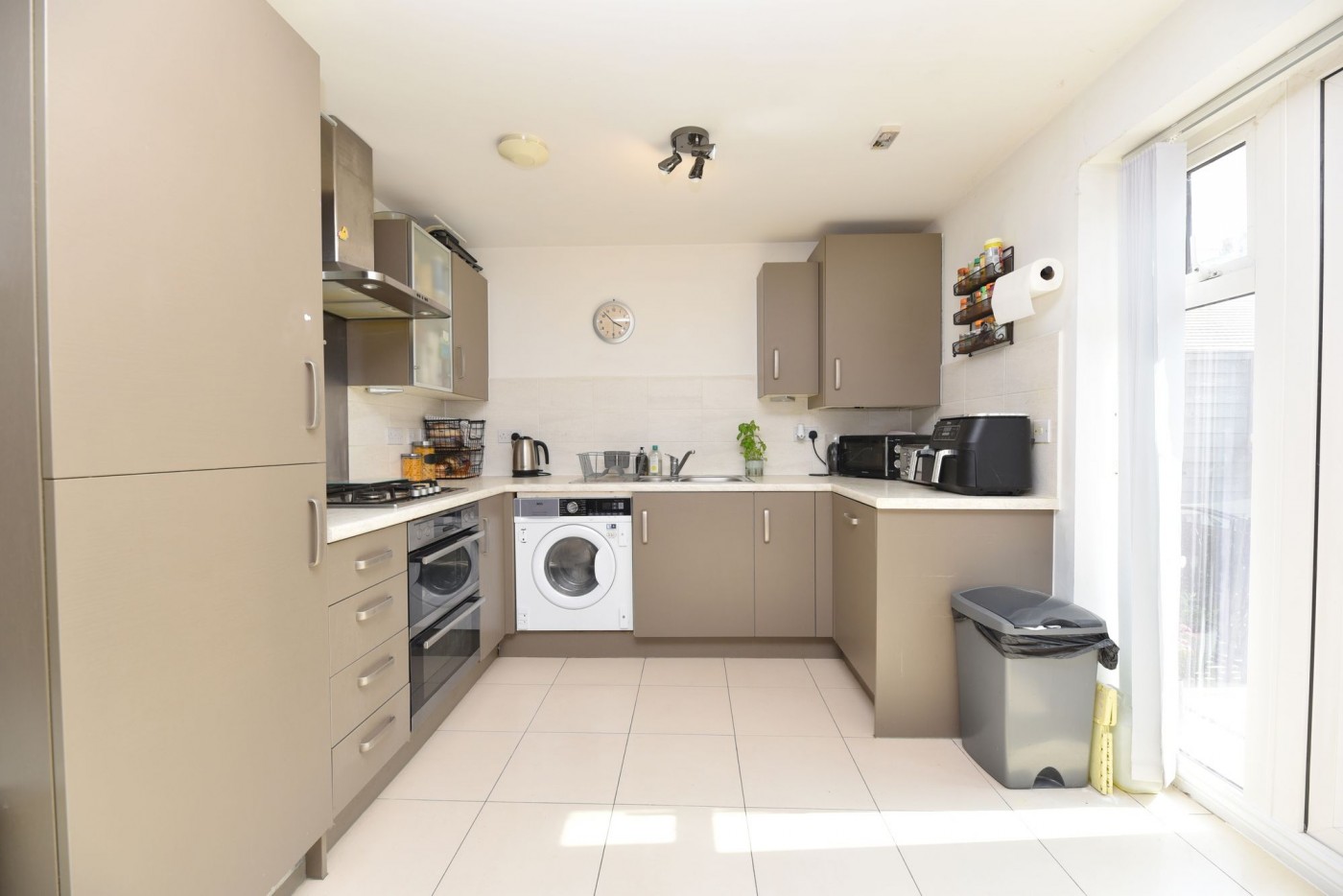 3 bedroom house in Maskin Drive, Biggleswade