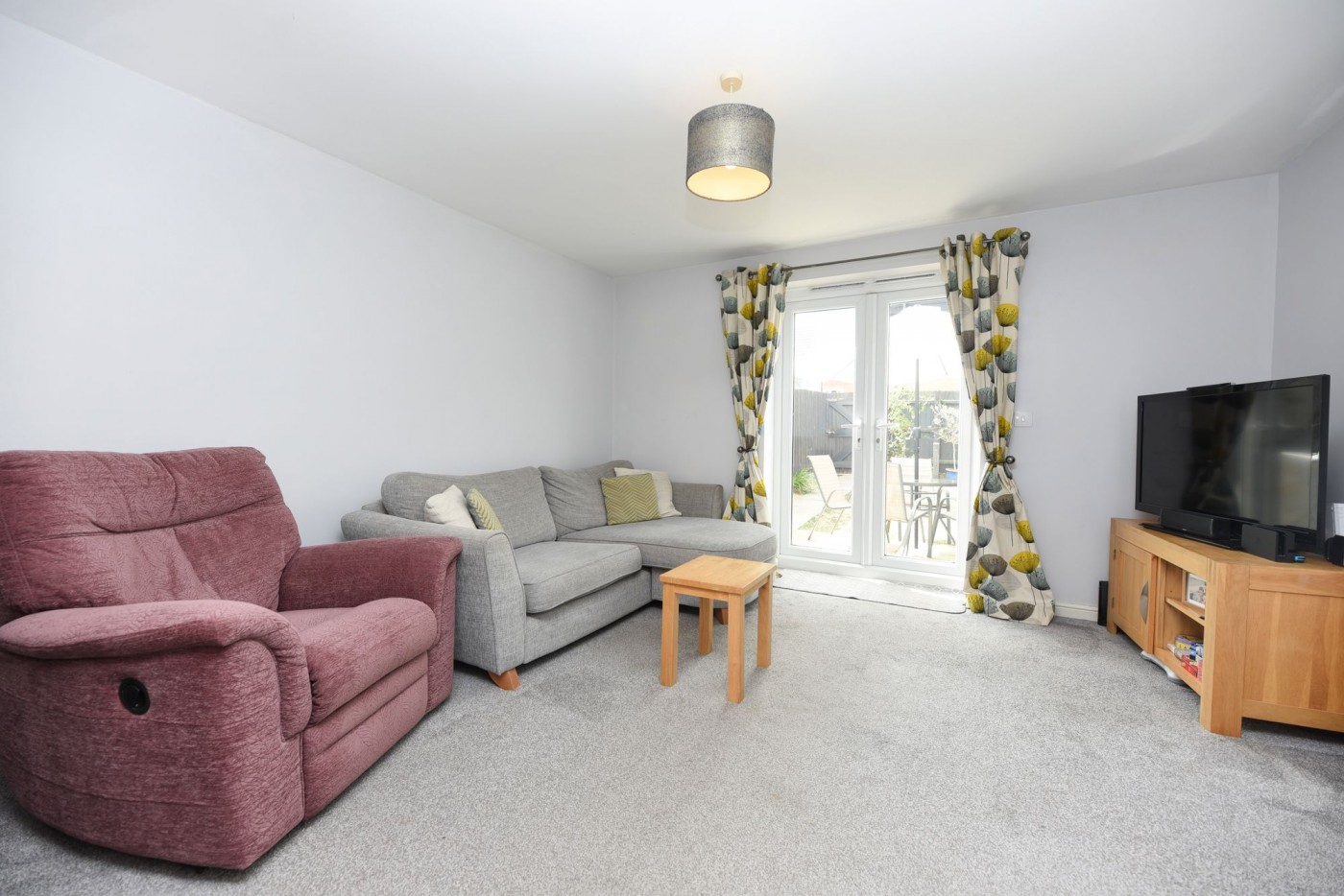 2 bedroom house in Stokes Drive, Godmanchester