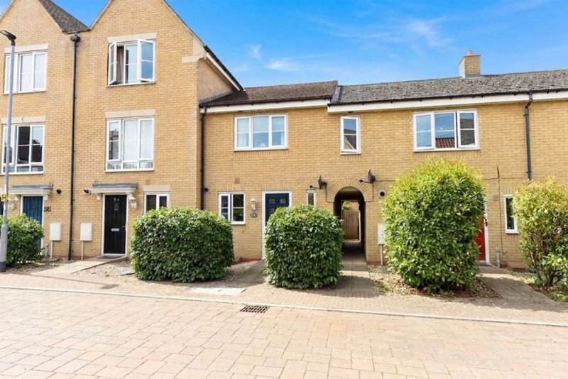 2 bedroom house in Stokes Drive, Godmanchester