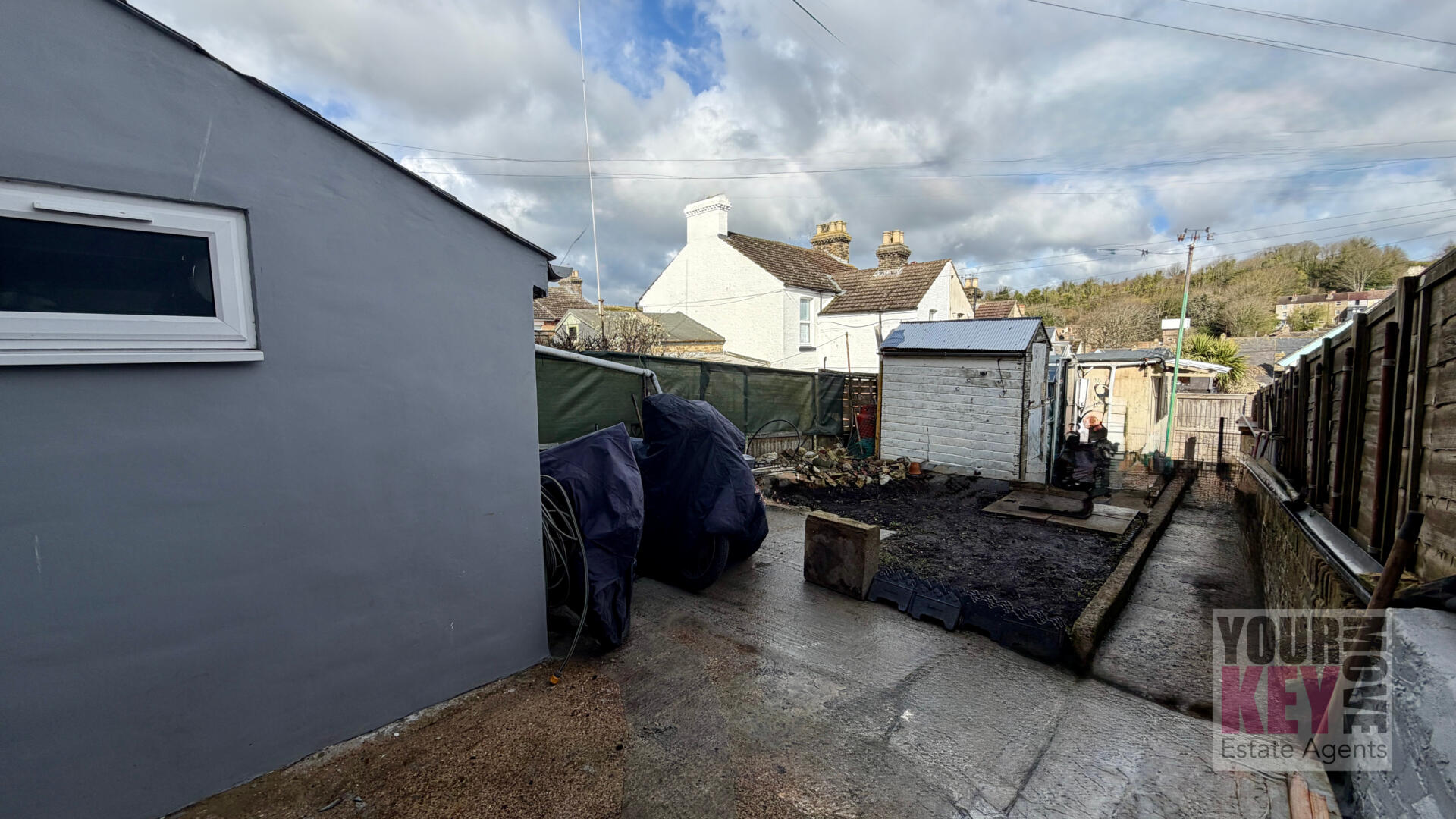 4 bedroom house in Longfield Road, Dover, Kent CT17 9QU