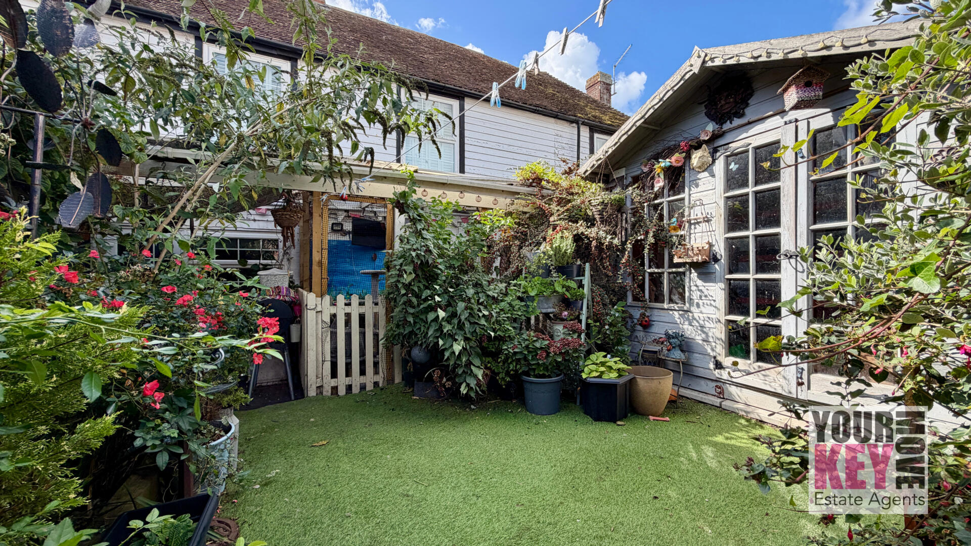 3 bedroom house in South Street, Lydd, Kent, TN29 9DQ