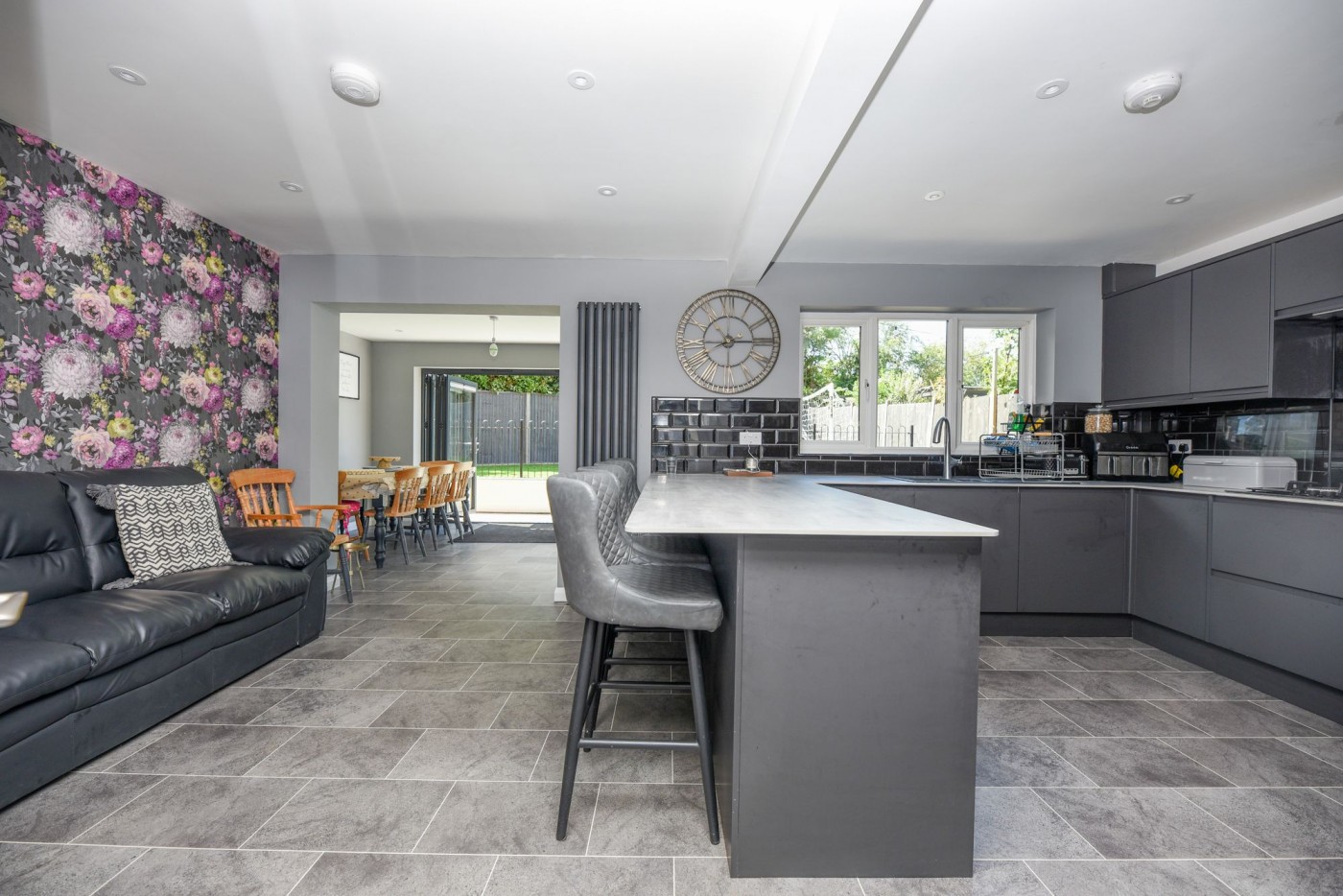 5 bedroom house in Crowhill, Godmanchester