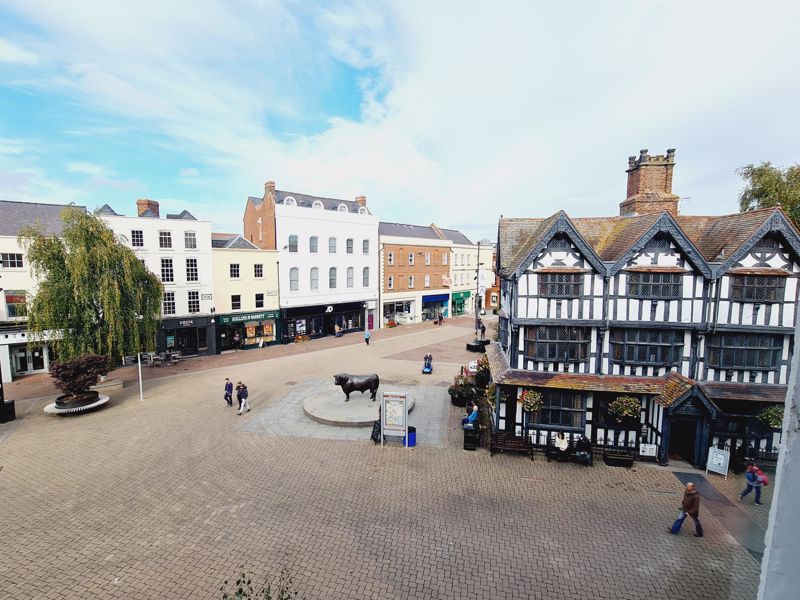 2 bedroom apartment in Alban House, Hightown