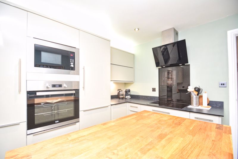 3 bedroom house in Thoresby Drive, Bullinghope