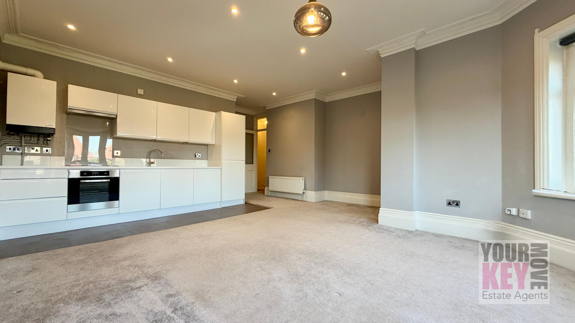 2 bedroom house in Grimston Gardens, Folkestone, Kent CT20 2PU