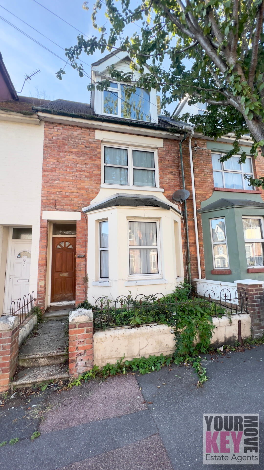 3 bedroom house in Garden Road, Folkestone, Kent CT19 5RA