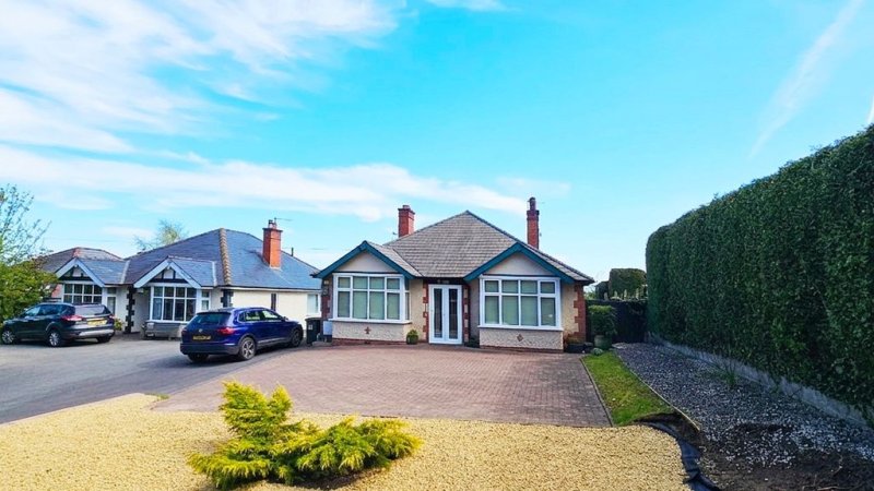3 bedroom detached in Aylestone Hill