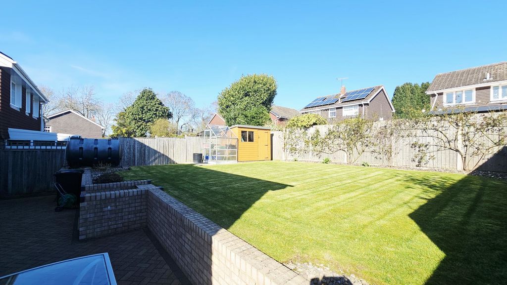 4 bedroom detached in Bearcroft, Weobley