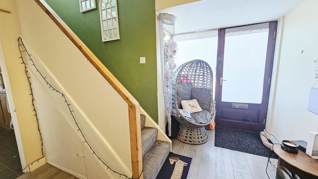 3 bedroom house in Westfaling Street