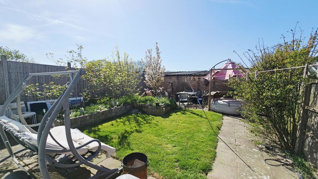 3 bedroom house in Westfaling Street