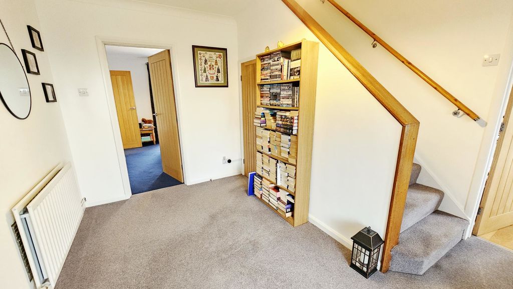 4 bedroom detached in Tump Lane, Wormelow