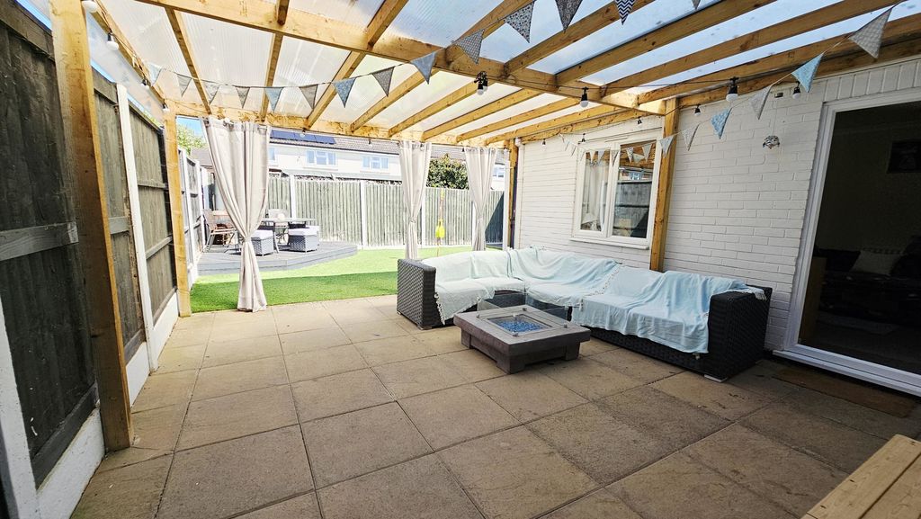 4 bedroom detached in Ecroyd Park, Credenhill