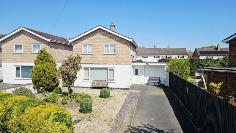 4 bedroom detached in Ecroyd Park, Credenhill