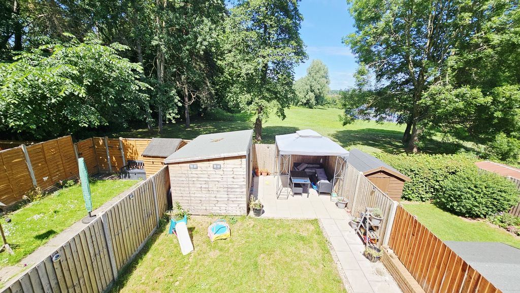 2 bedroom land in Eric Brown Close