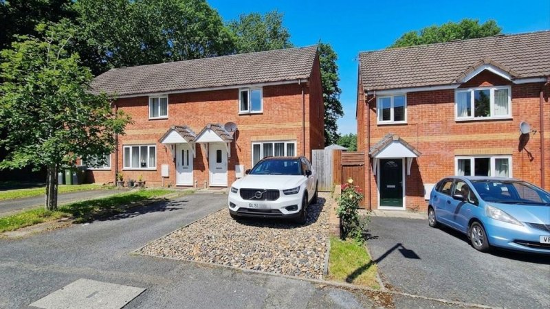 2 bedroom land in Eric Brown Close