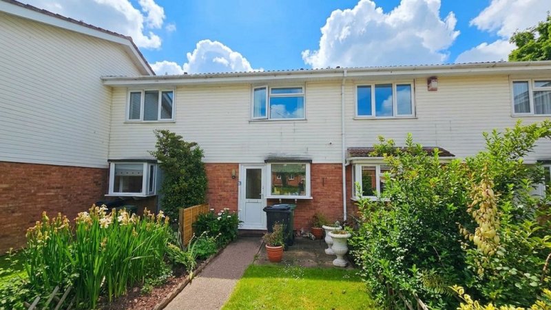 2 bedroom house in Sandown Drive, Bobblestock