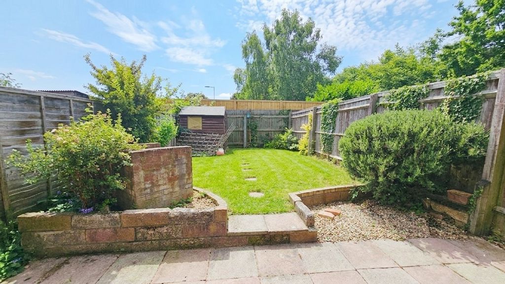 2 bedroom terraced in Glastonbury Close, Belmont