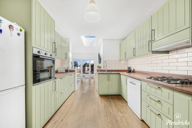 Carlingford Drive, Westcliff-on-sea, SS0 0