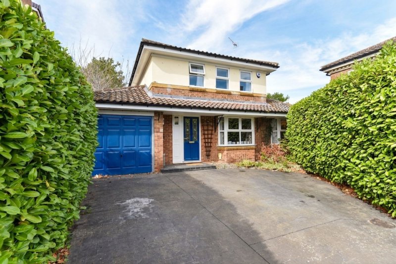 4 bedroom house in Cranfield Place, Somersham