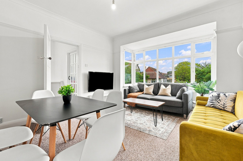 Clatterfield Gardens, Westcliff-on-sea, SS0 0