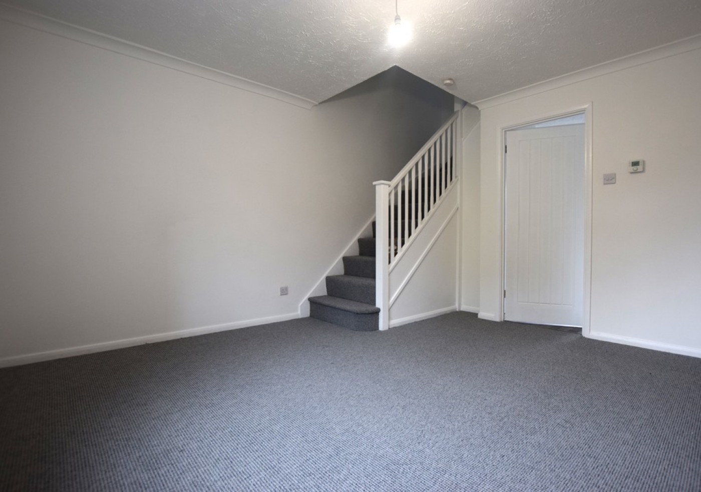 2 bedroom mid terraced house in Ashton Gardens, Huntingdon