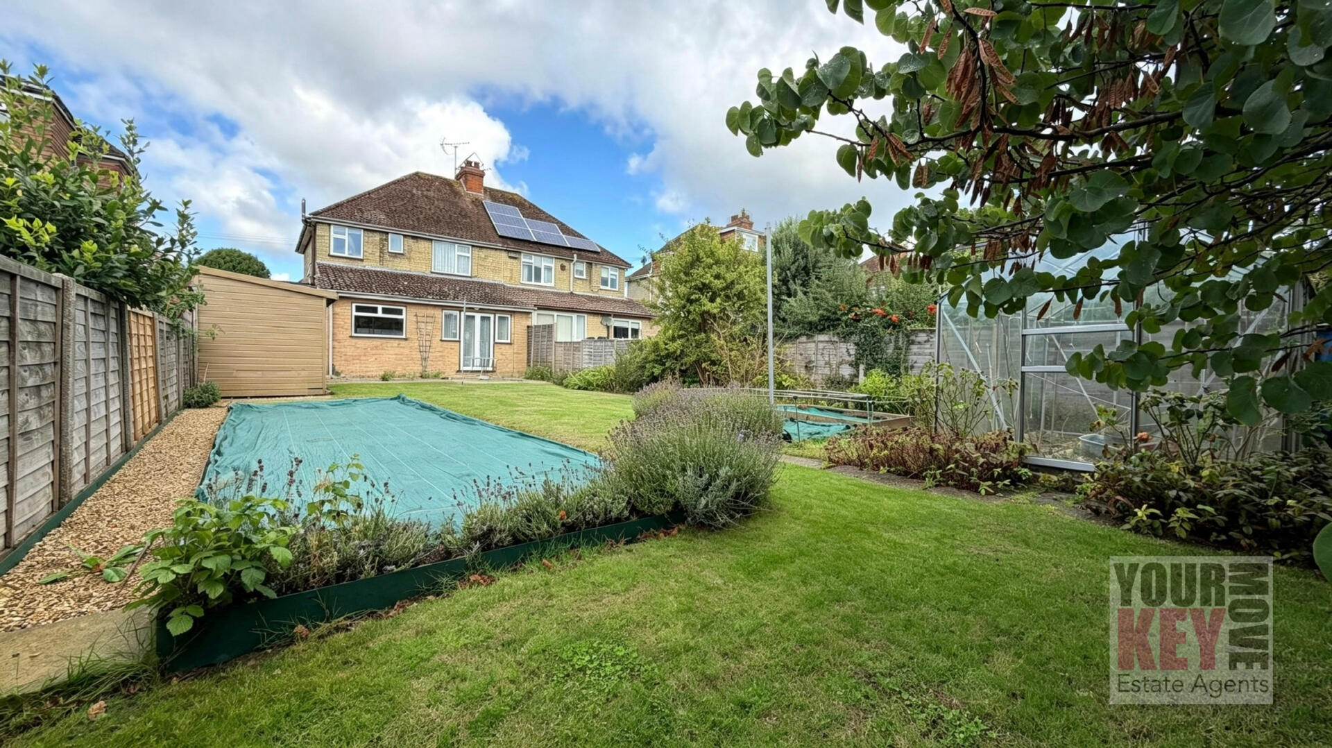 3 bedroom house in Dolphins Road, Folkestone, Kent CT19 5PN