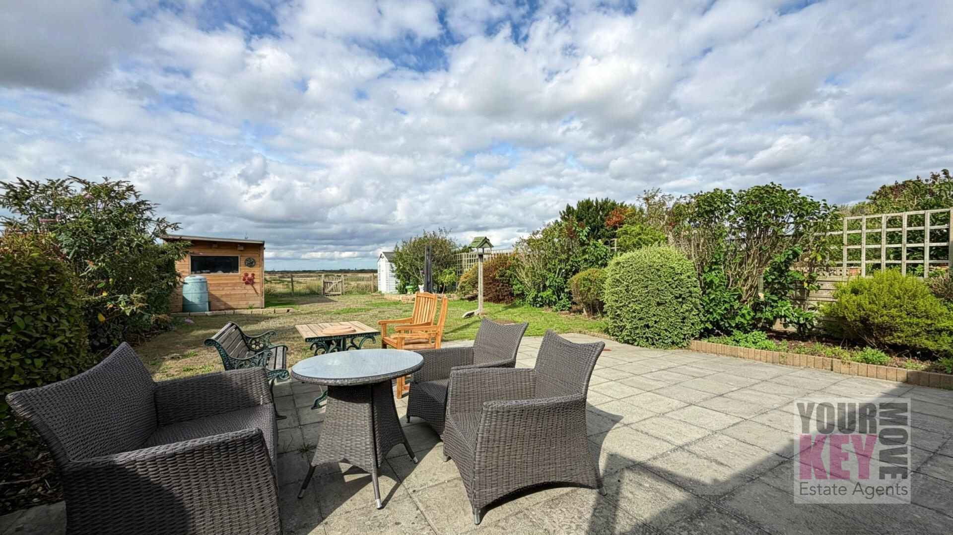 3 bedroom house in Leonard Road, Greatstone, New Romney, Kent TN28 8UJ