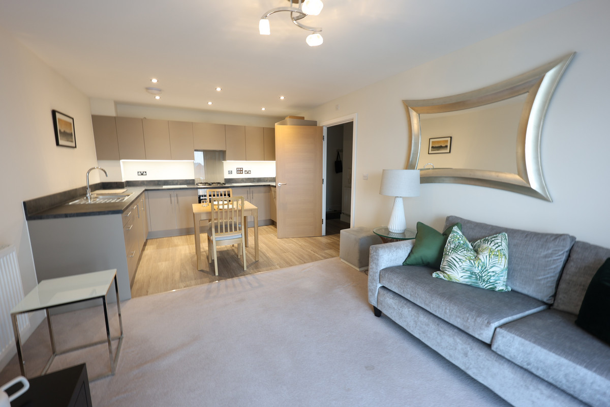 2 bedroom House - Cameo Court, Aylesbury, HP18