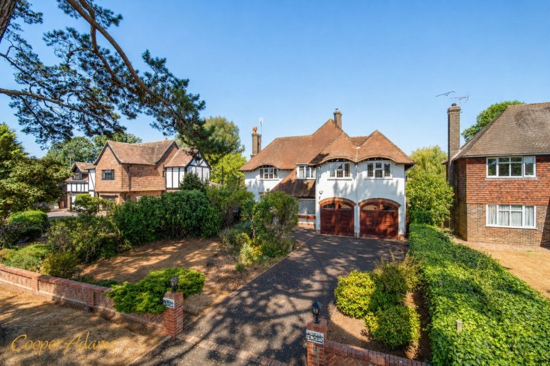 12 East Drive, Angmering, Littlehampton