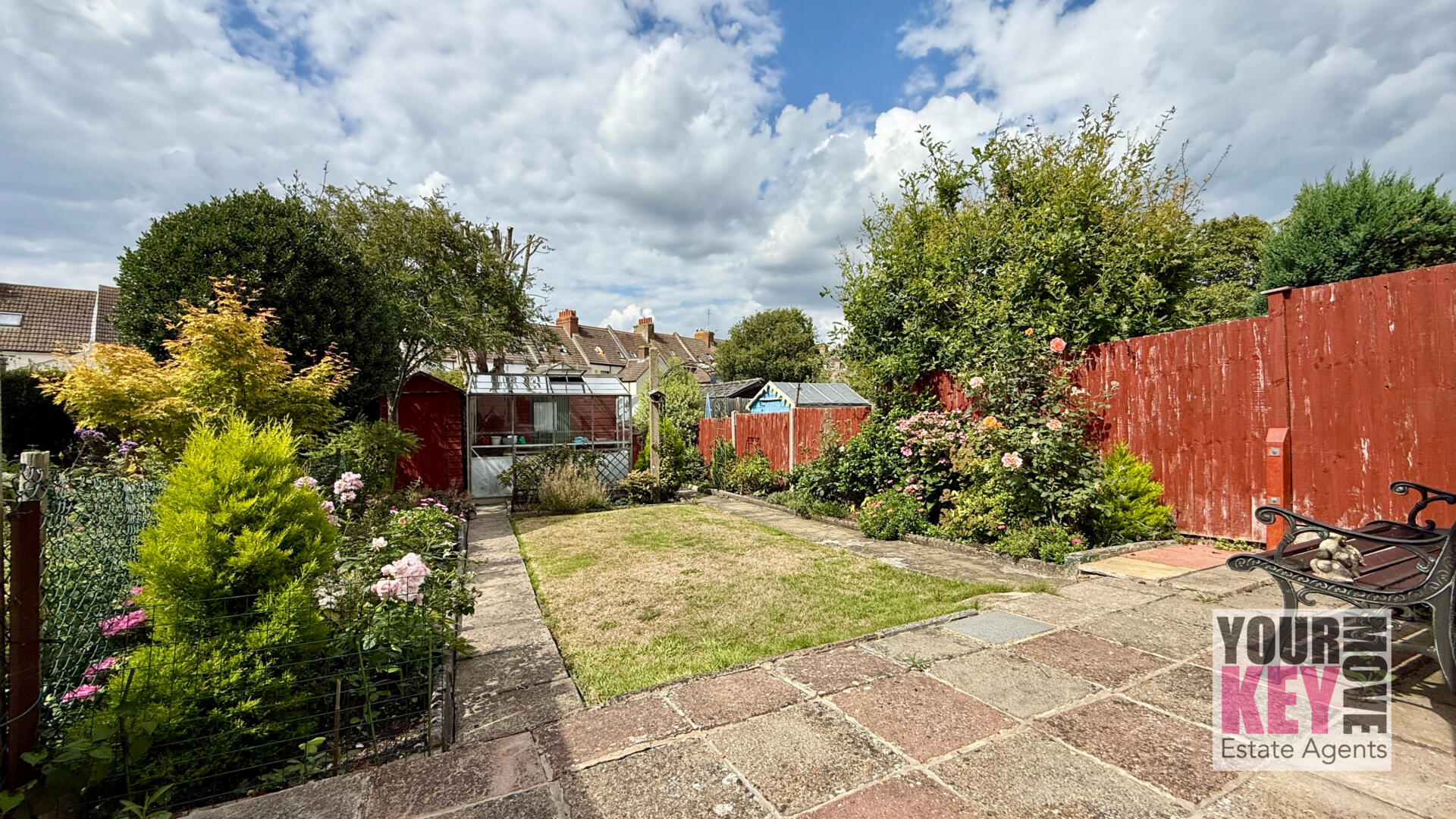 3 bedroom house in Archer Road, Folkestone, Kent CT19 5SA