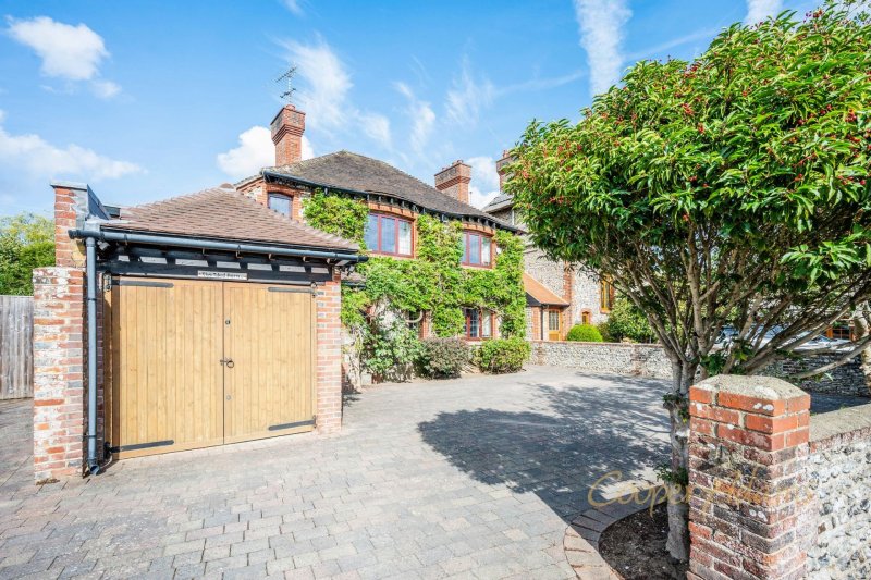 The Tiled Barn Station Road, East Preston, Littlehampton