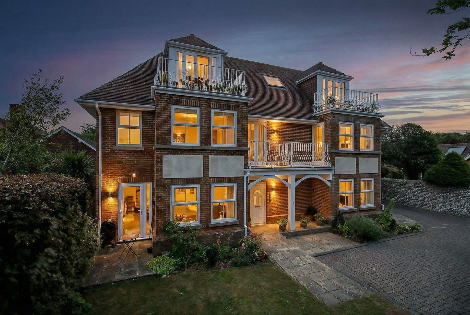 Video preview of 3 Seacroft Apartments, 17 Sea Lane, Littlehampton