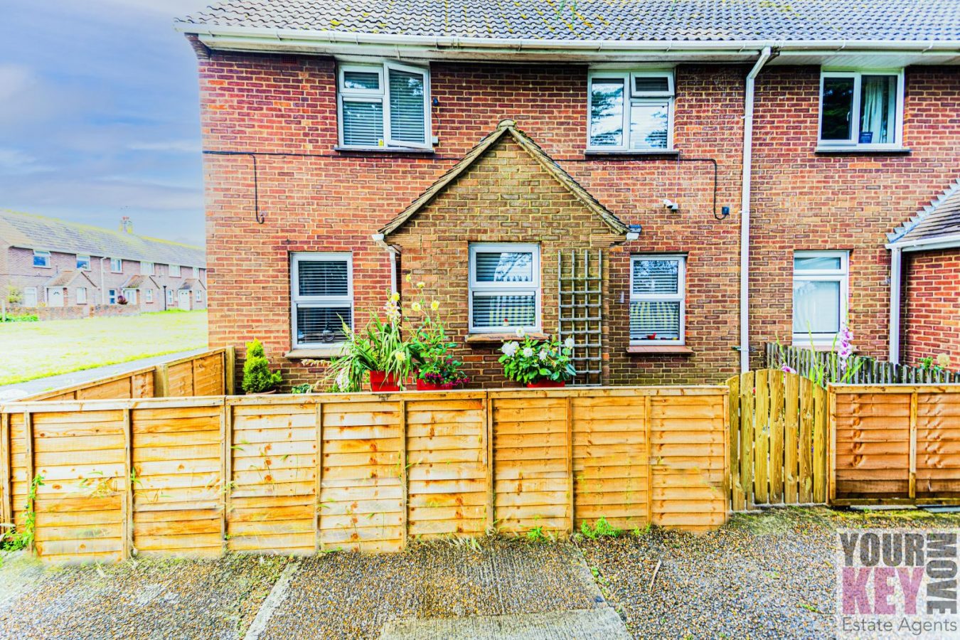 3 bedroom house in Rype Close, Lydd