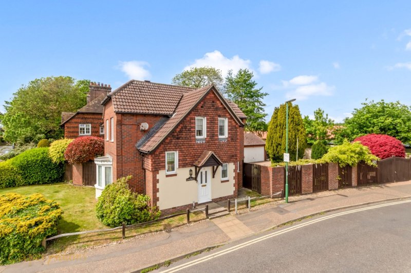 1a Windsor Drive, Rustington, Littlehampton