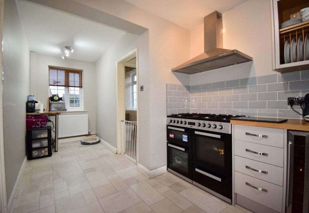 3 bedroom house in Eastern Road, Lydd, TN29