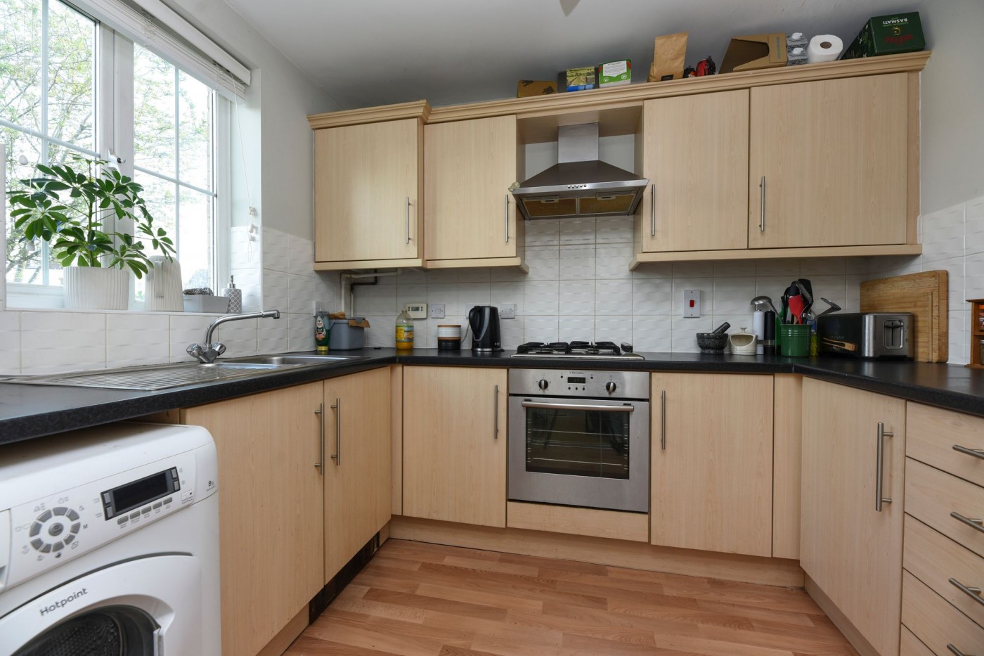 2 bedroom house in The Glades, Huntingdon