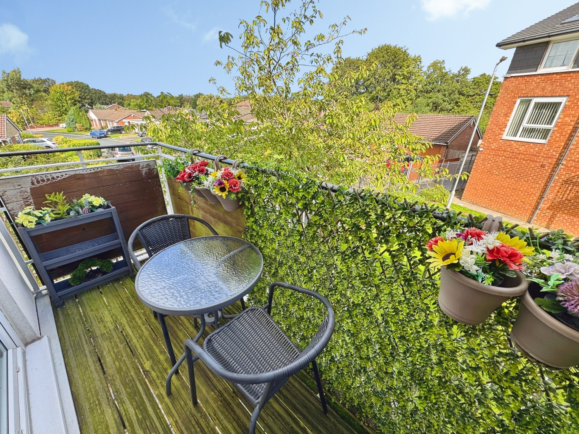 Manor Gardens, Hough Fold Way, Harwood